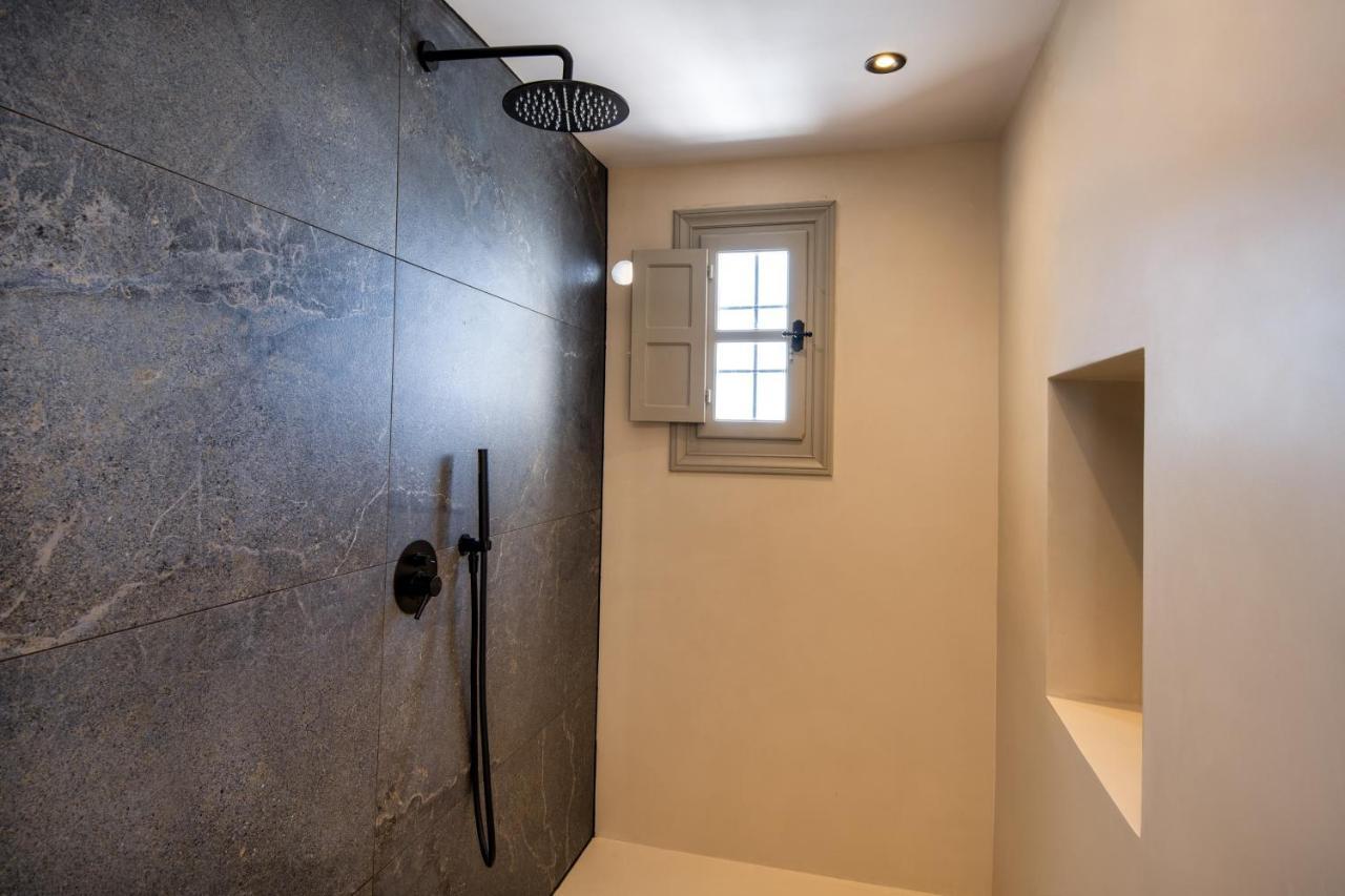 Azanti Suites - Adults Only Megalochori  Bagian luar foto